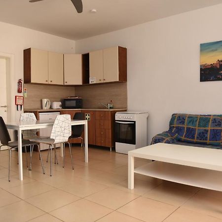 Hortensia Studio Apartment St. Paul's Bay Exterior photo